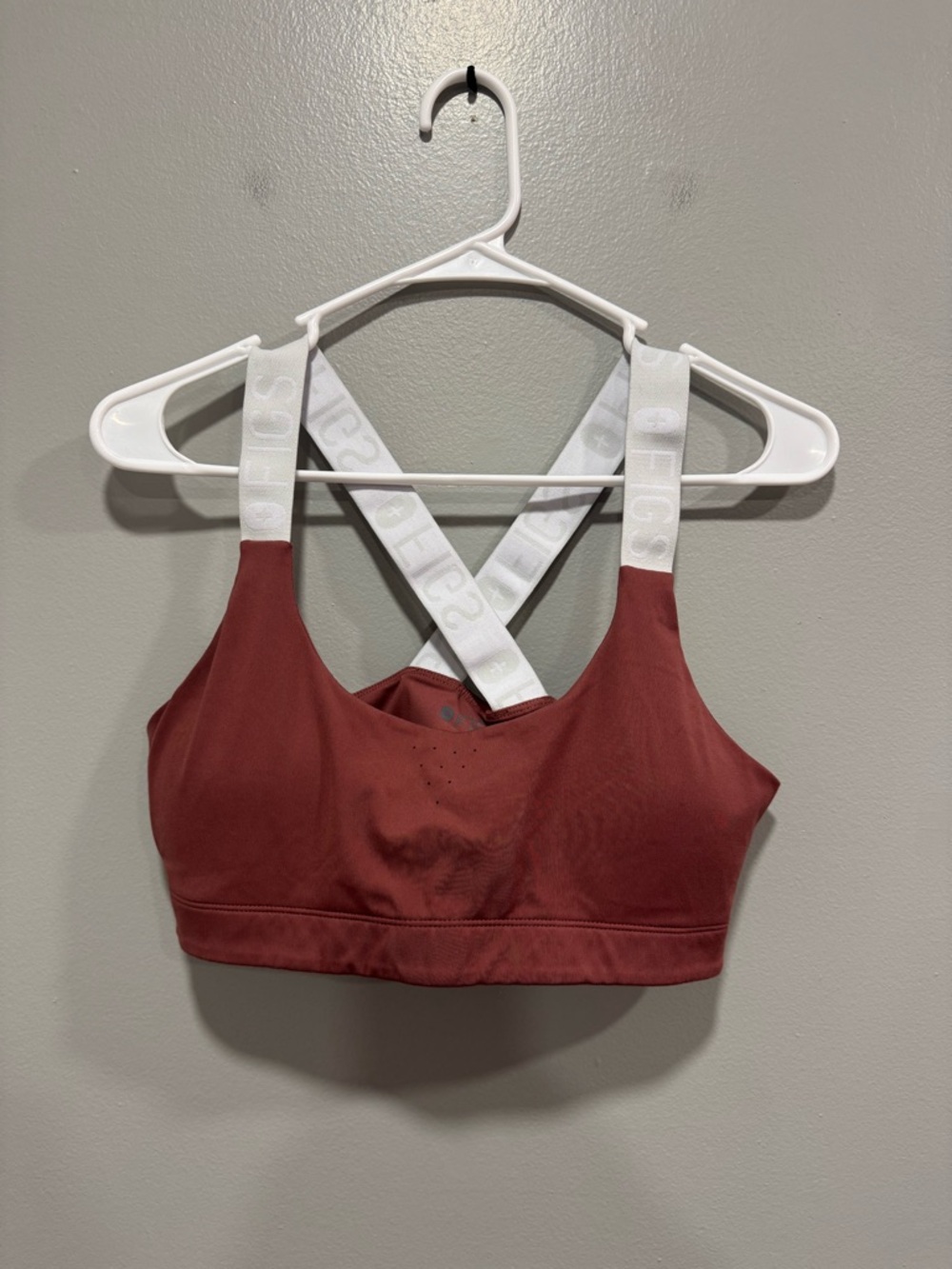Figs Sports Bra Size Large